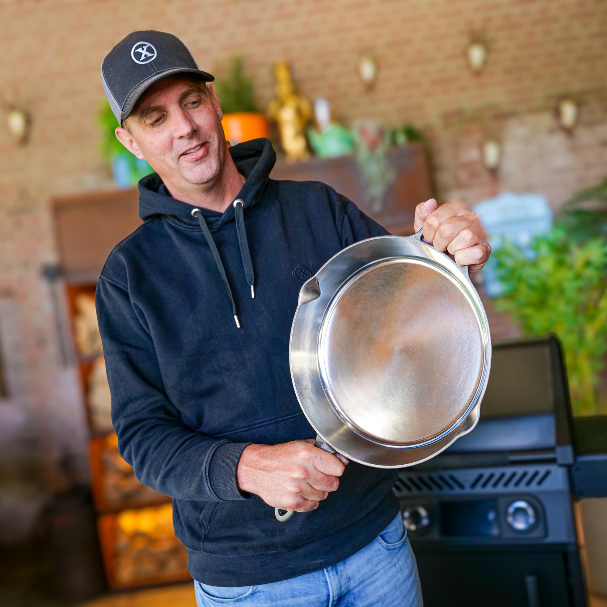 PitmasterX Hand Polished Skillet